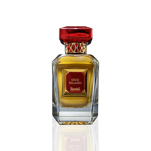 tukli mushukning yaqindan tasviri Moskvadagi ulgurji kosmetika omborlari